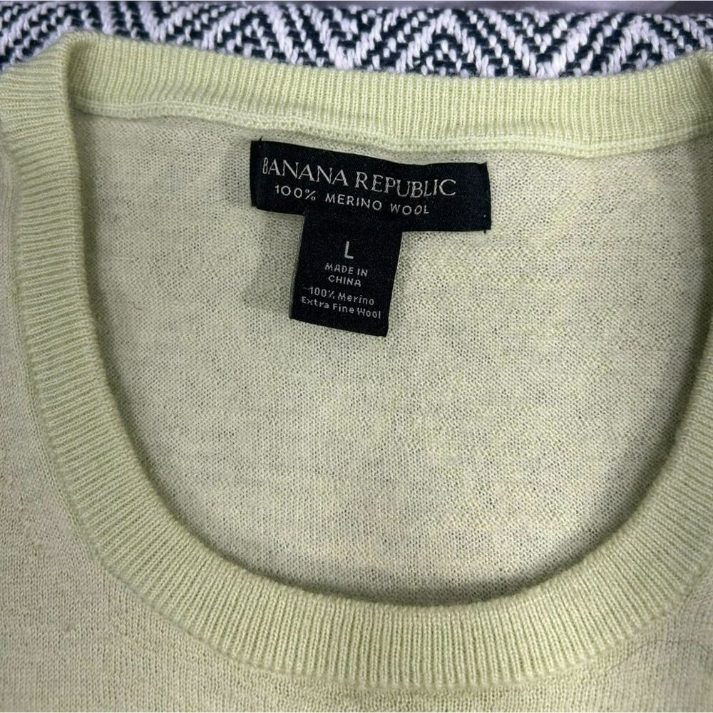 Banana Republic Men's Yellow 100% Merino Wool Crewneck Professional Sweater L - Picture 3 of 7